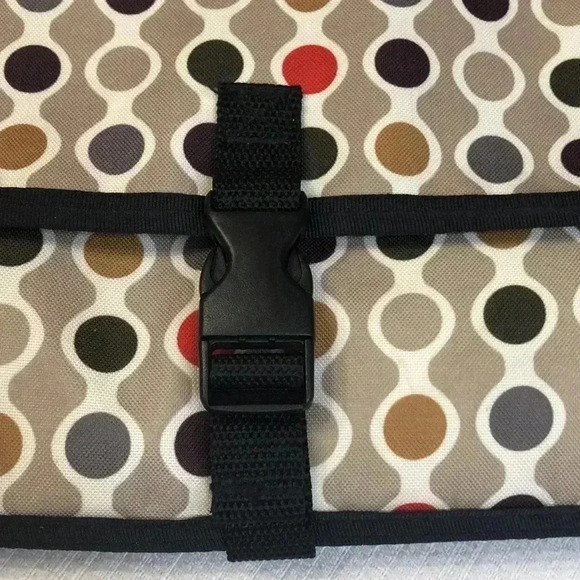 Skip Hop pronto changing station - Picture 2 of 9